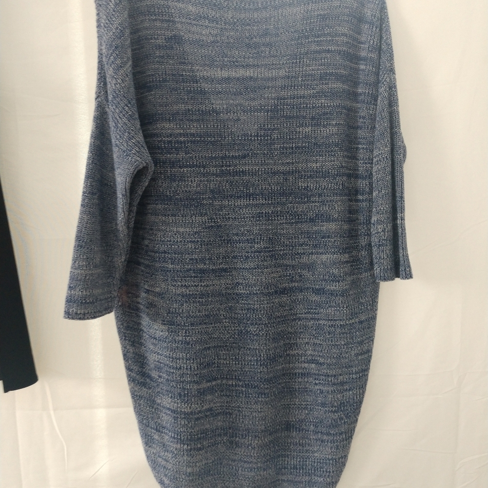 Express Sweater - Picture 4 of 4